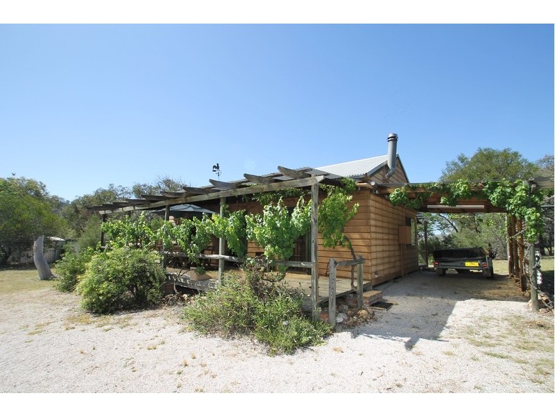 27 Roberts Road, Mudgee NSW 2850
