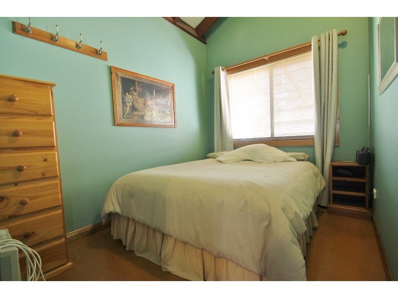 27 Roberts Road, Mudgee NSW 2850