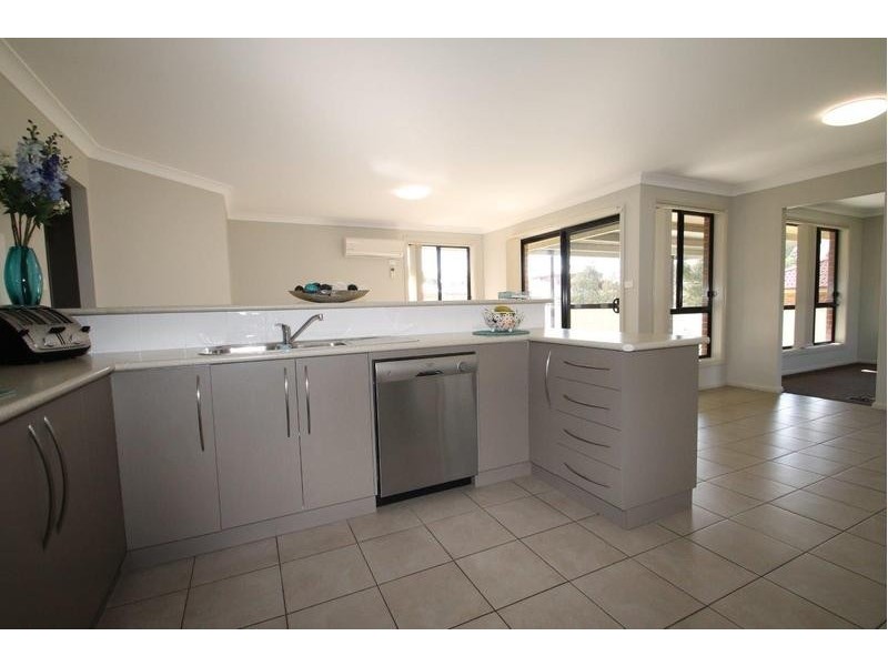 33 Hardy Crescent, Mudgee NSW 2850