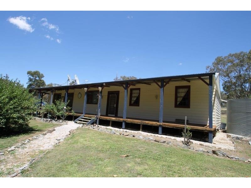 8 Alexander Street, Hargraves NSW 2850