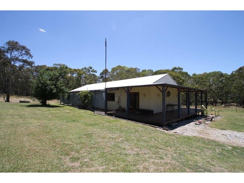 8 Alexander Street, Hargraves NSW 2850