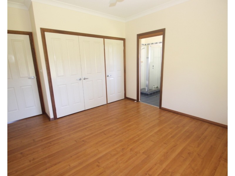 1/11 Mulgoa Way, Mudgee NSW 2850