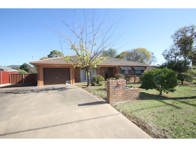 10 Catleen Crescent, Mudgee NSW 2850