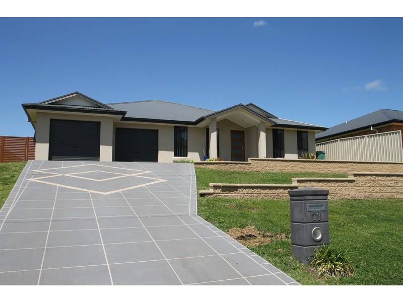 77 Henry Bayly Drive, Mudgee NSW 2850