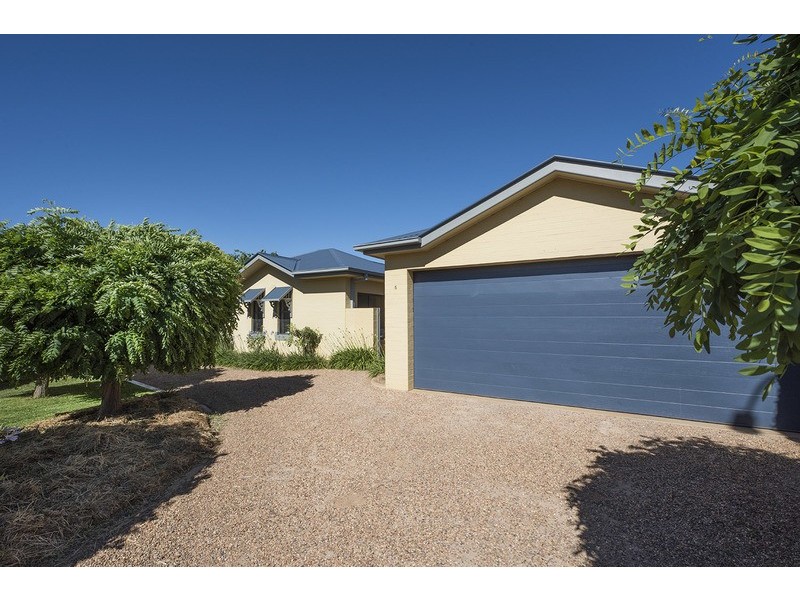 5 Hermitage Close, Mudgee NSW 2850