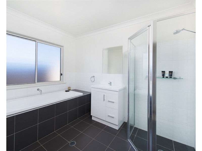 4 & 4a Kellett Drive, Mudgee NSW 2850