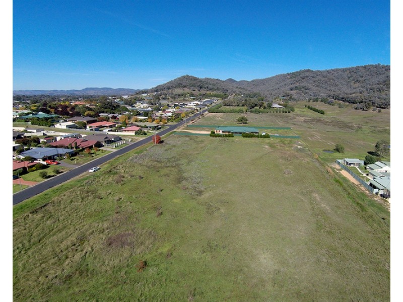 32-44 Henry Bayly Drive, Mudgee NSW 2850