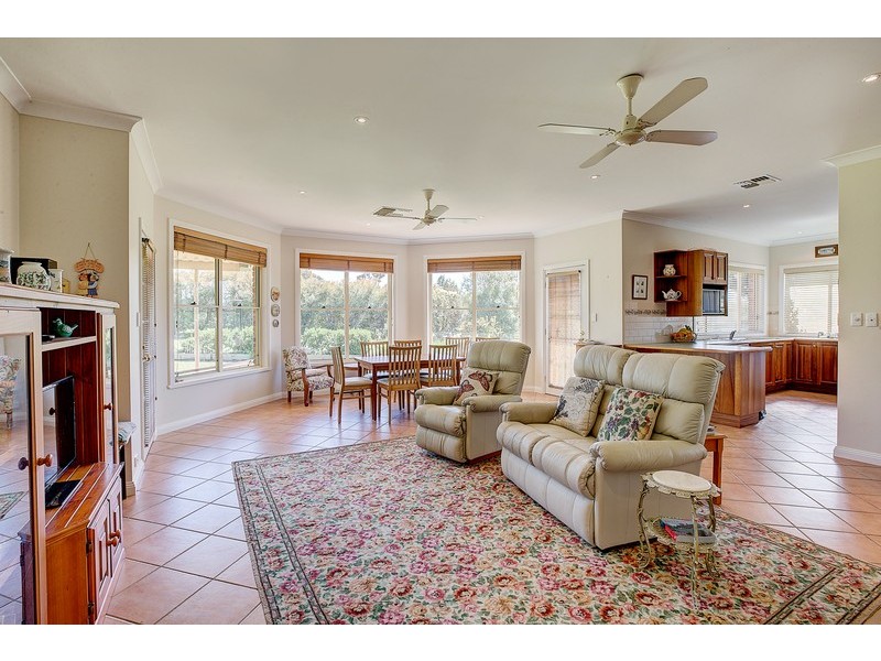 19 Leconfield Drive, Mudgee NSW 2850