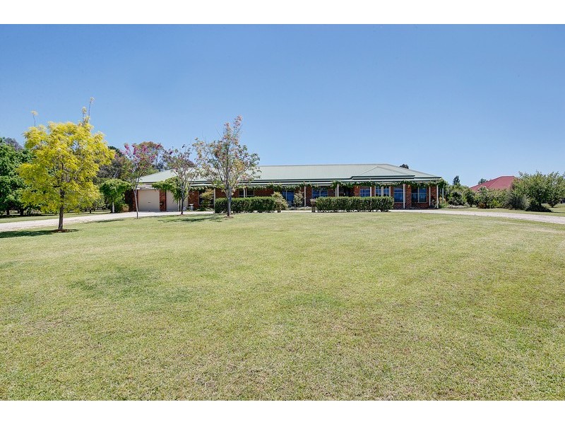 19 Leconfield Drive, Mudgee NSW 2850