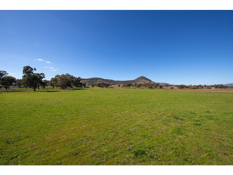 73 Oaklands Road, Mudgee NSW 2850