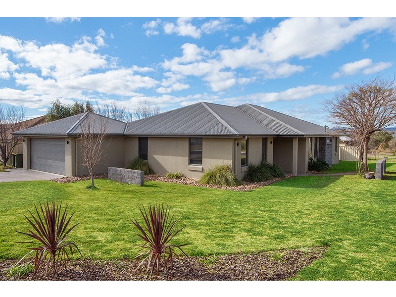 20 Hardy Crescent, Mudgee NSW 2850