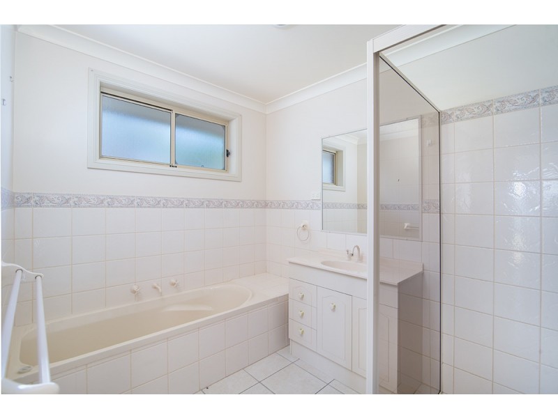 17 Woodside Close, Mudgee NSW 2850