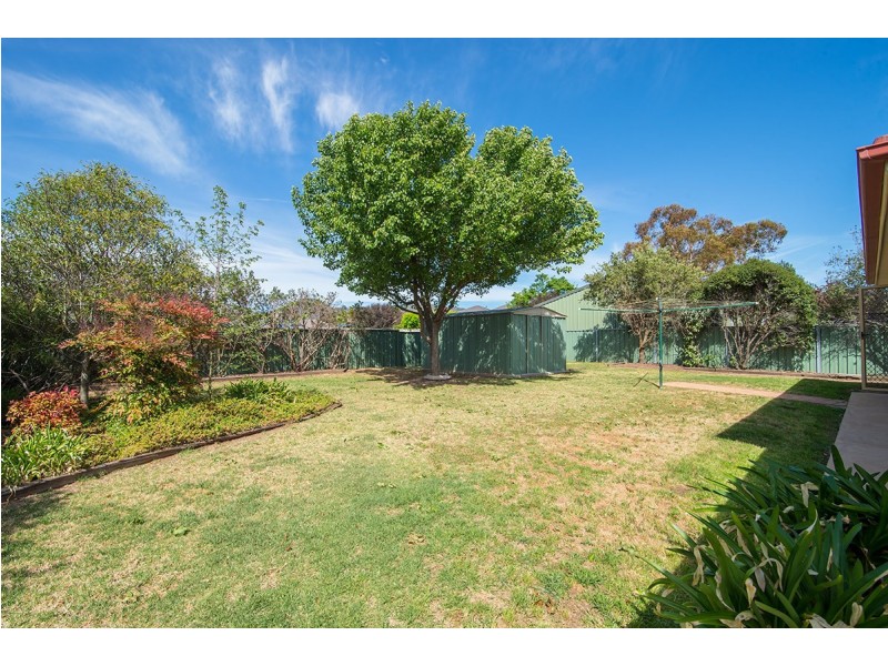 17 Woodside Close, Mudgee NSW 2850