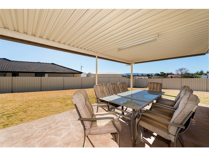 22 Hardy Crescent, Mudgee NSW 2850