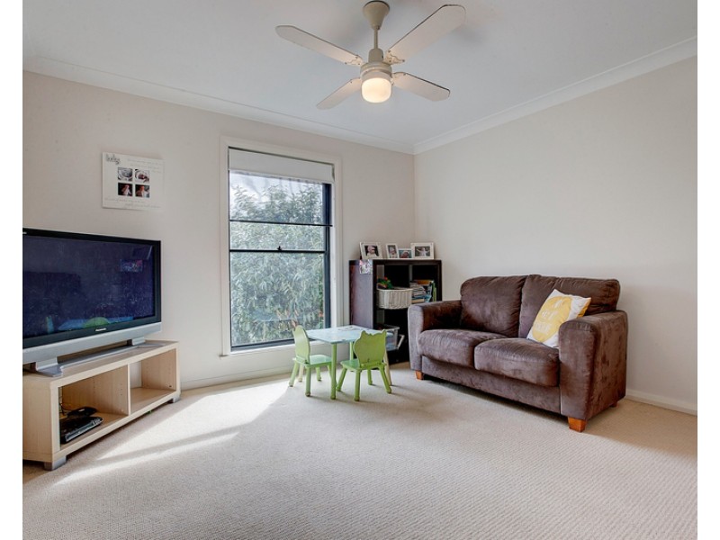 27 Woodside Close, Mudgee NSW 2850