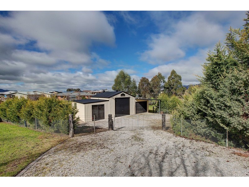 27 Woodside Close, Mudgee NSW 2850