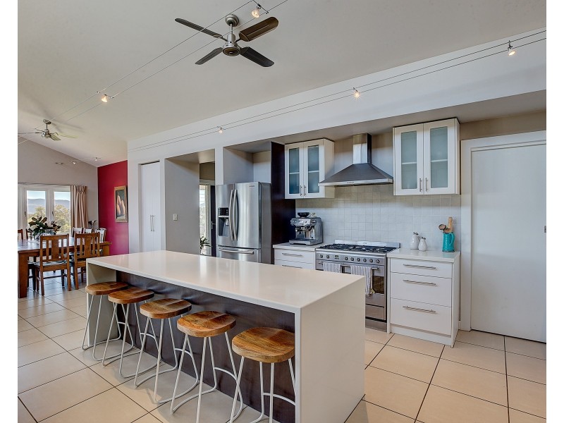 6 Robert Jones Street, Mudgee NSW 2850