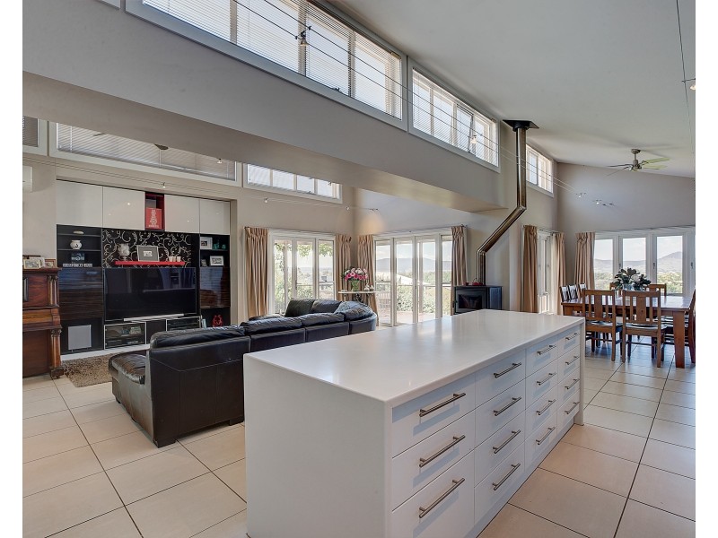 6 Robert Jones Street, Mudgee NSW 2850