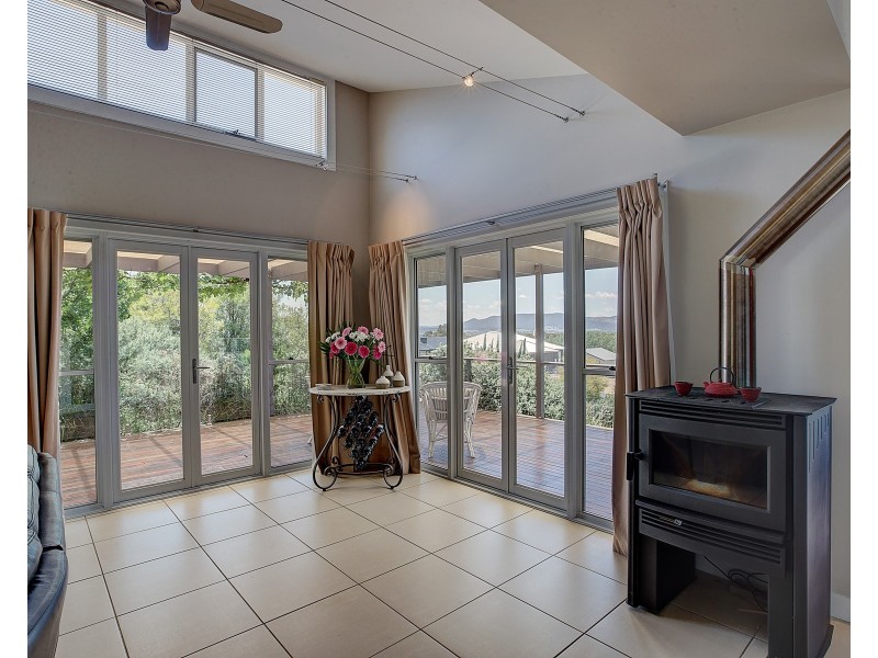 6 Robert Jones Street, Mudgee NSW 2850