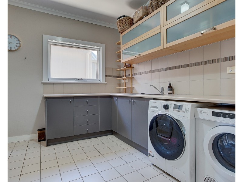 6 Robert Jones Street, Mudgee NSW 2850