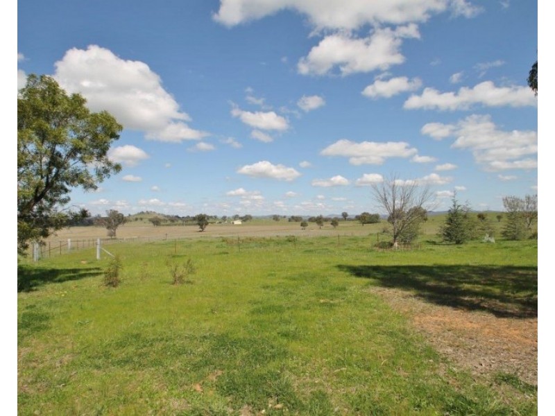 24 Flirtation Hill Lane, Gulgong NSW 2852