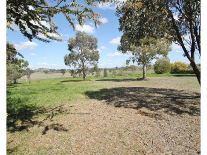 24 Flirtation Hill Lane, Gulgong NSW 2852
