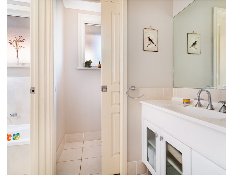 22 White Circle, Mudgee NSW 2850