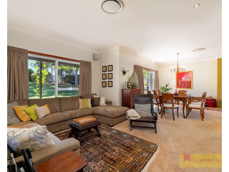14 Robert Hoddle Grove, Mudgee NSW 2850