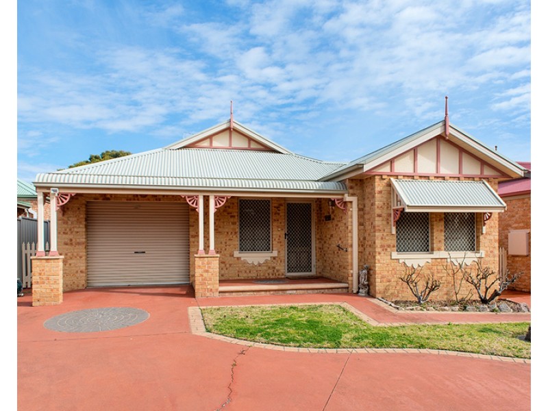 8C Cedar Avenue, Mudgee NSW 2850