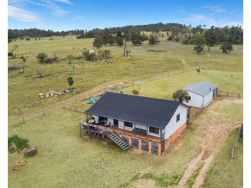 275 Winchester Crescent, Mudgee NSW 2850