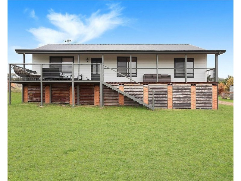 275 Winchester Crescent, Mudgee NSW 2850