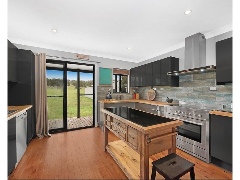 275 Winchester Crescent, Mudgee NSW 2850