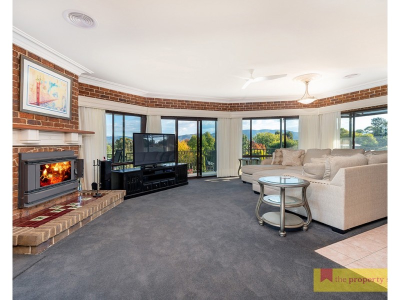 5 Robert Hoddle Grove, Mudgee NSW 2850