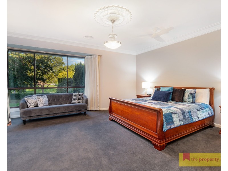 5 Robert Hoddle Grove, Mudgee NSW 2850