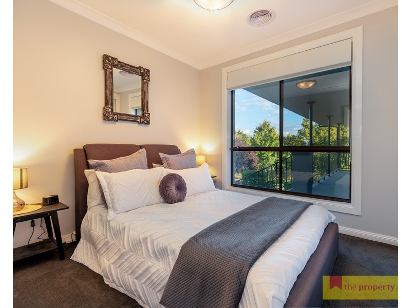 5 Robert Hoddle Grove, Mudgee NSW 2850