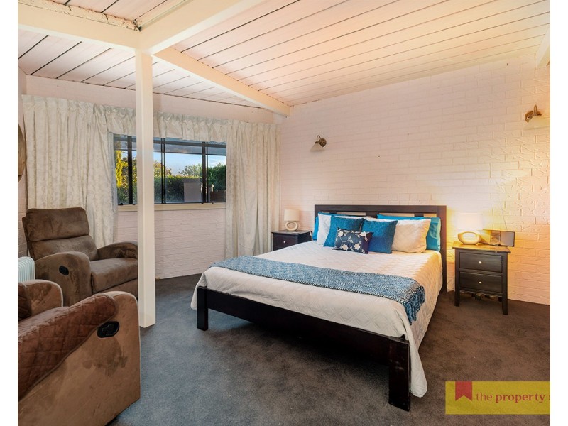 5 Robert Hoddle Grove, Mudgee NSW 2850