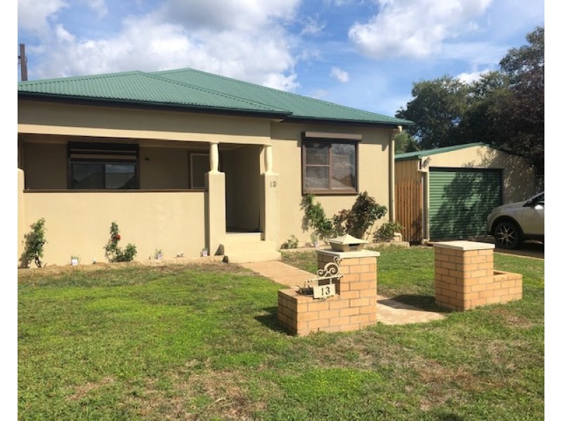 13 Belmore Street, Mudgee NSW 2850