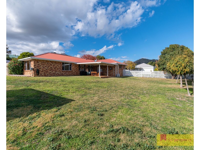 4 Dewhurst Drive, Mudgee NSW 2850