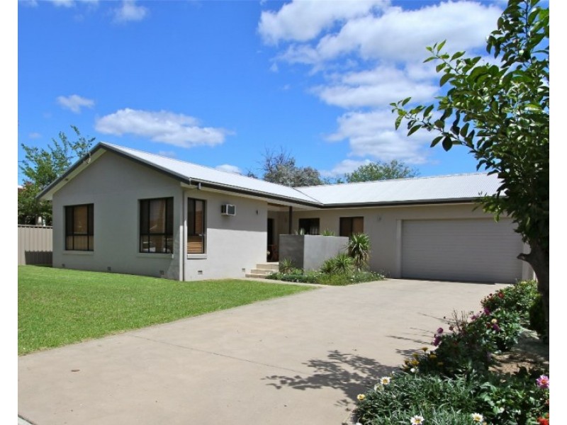 24 Burrundulla Avenue, Mudgee NSW 2850