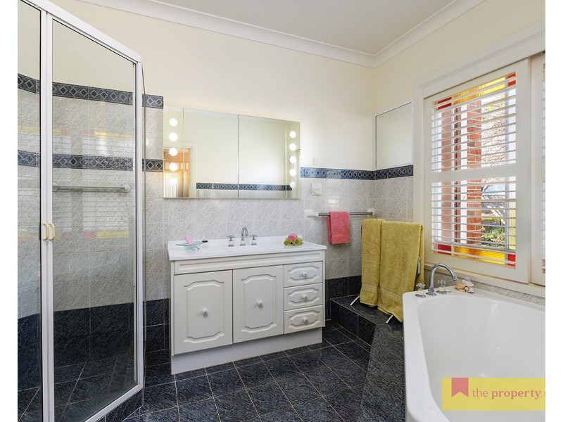 6 Cedar Avenue, Mudgee NSW 2850