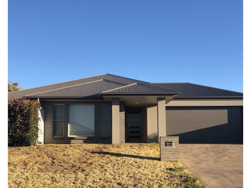 4 Chappell Close, Mudgee NSW 2850