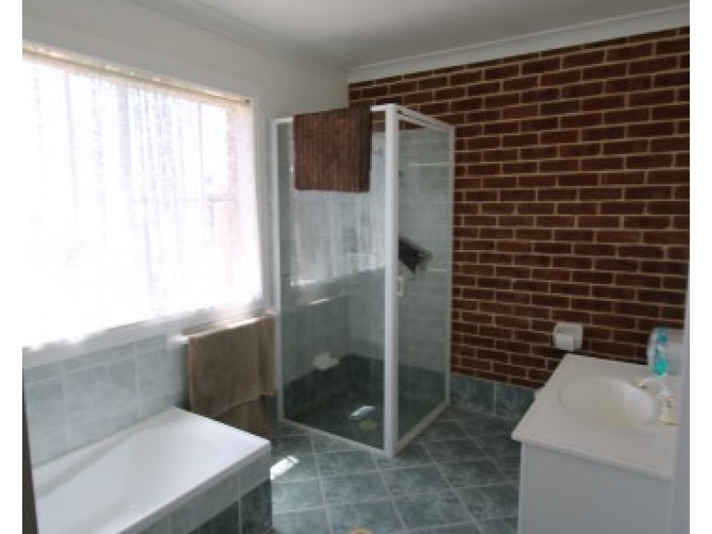 2/4 Macquarie Drive, Mudgee NSW 2850
