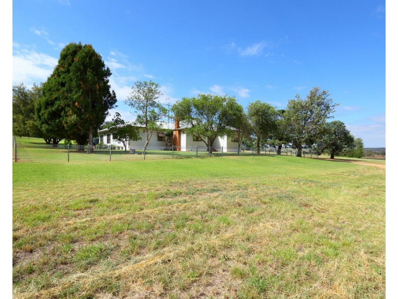 165 Laheys Creek Road, Dunedoo NSW 2844