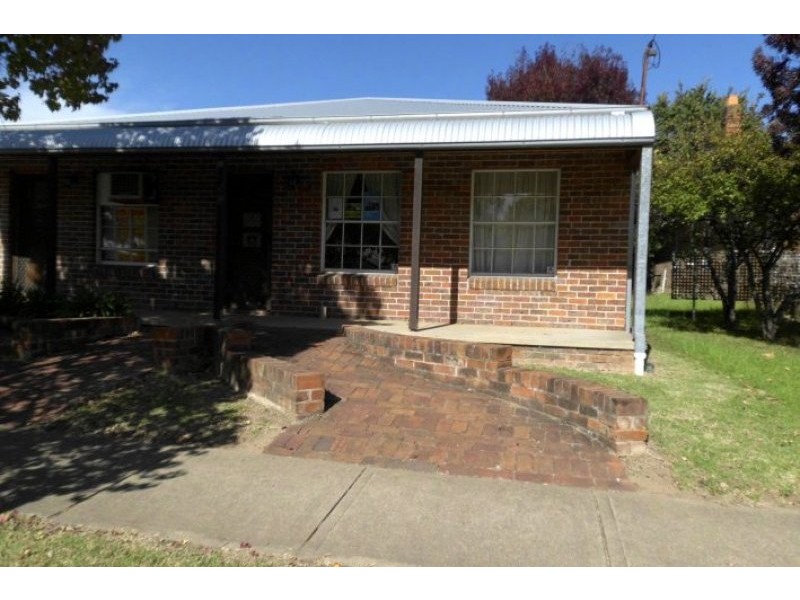 Unit 2/3 Lovejoy Street, Mudgee NSW 2850