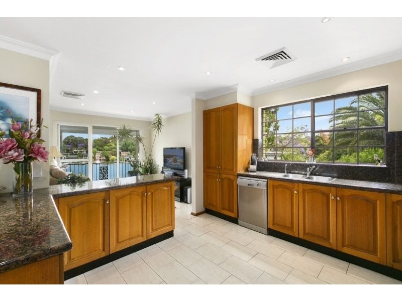 22B Haughton Avenue, Linley Point NSW 2066