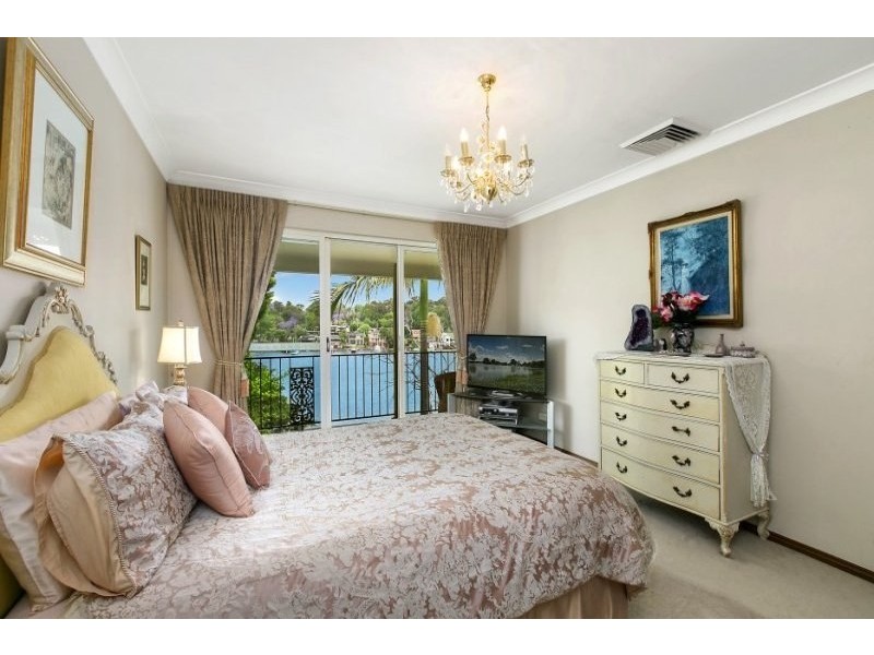 22B Haughton Avenue, Linley Point NSW 2066