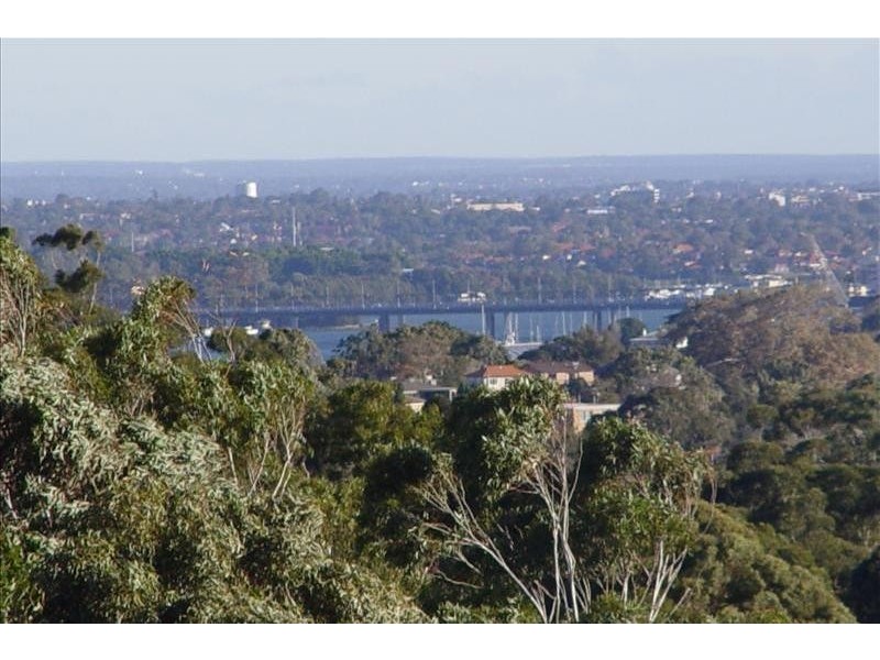 8 Duntroon Street, St Leonards NSW 2065