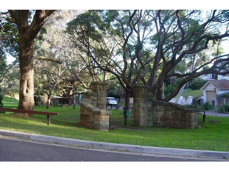 8 Duntroon Street, St Leonards NSW 2065