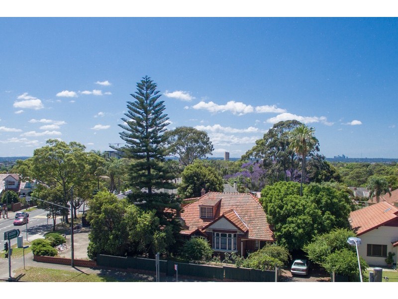 2/8 Burwood Road, Burwood Heights NSW 2136