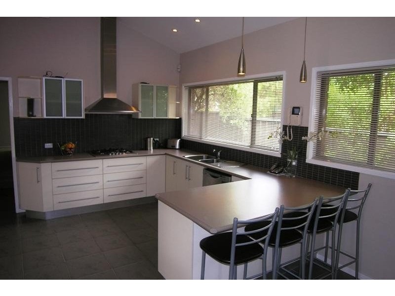 13 Grasmere Avenue, Northmead NSW 2152